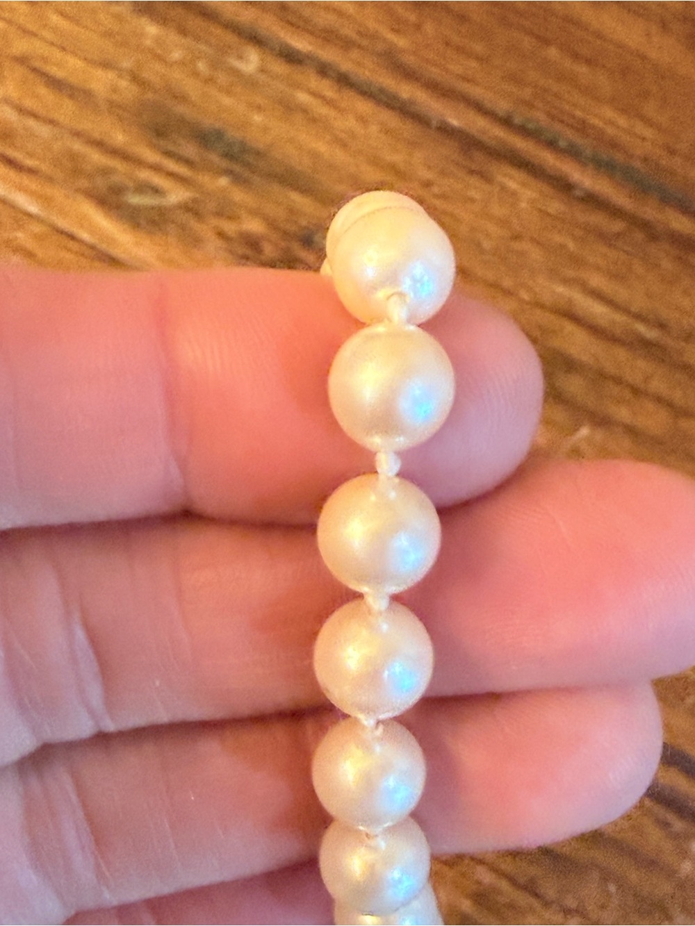 Classic Ivory Pearl Strand Necklace with Gold Clasp - Picture 3 of 8